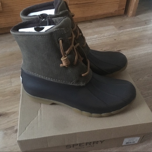 olive sperry duck boots